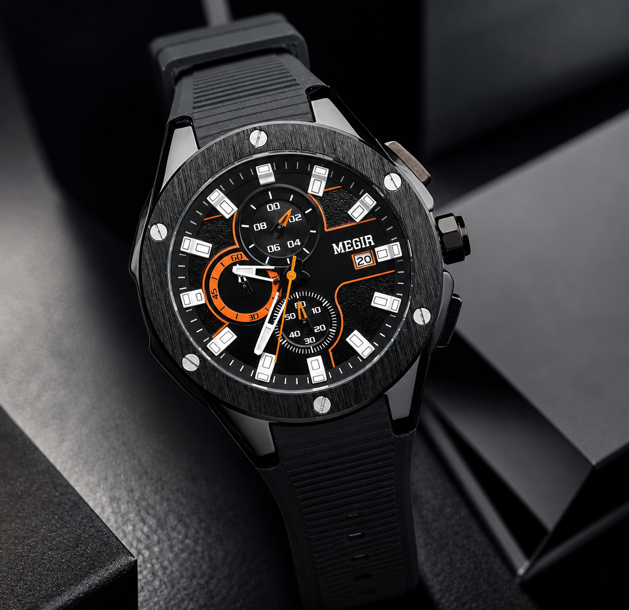 Bold Luxury Sport Watch – Big Dial, Strong Presence
